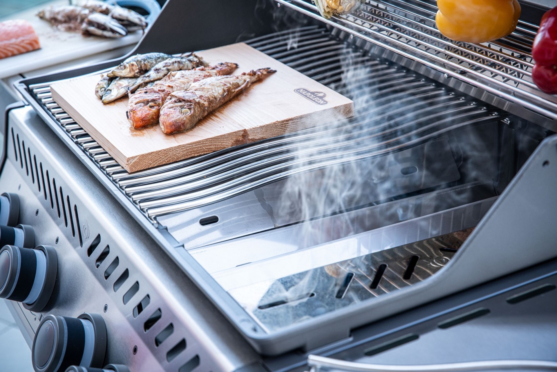 Napoleon Edelstahl Räucherbox Benutzung